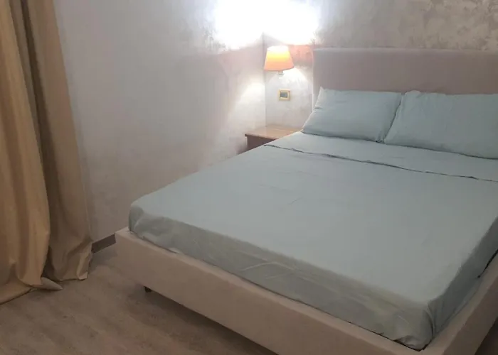 Sandel Giubileo 2* ローマ