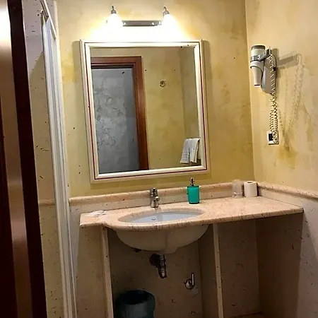 Sandel Giubileo Hotel 2*